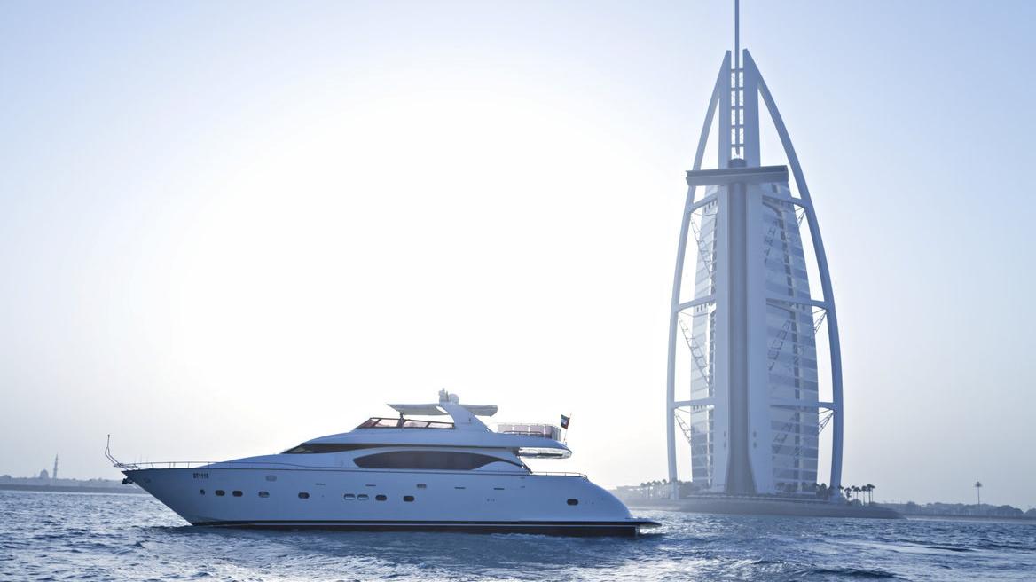 Dubai Yacht Rentals - Al Nahdi Travels